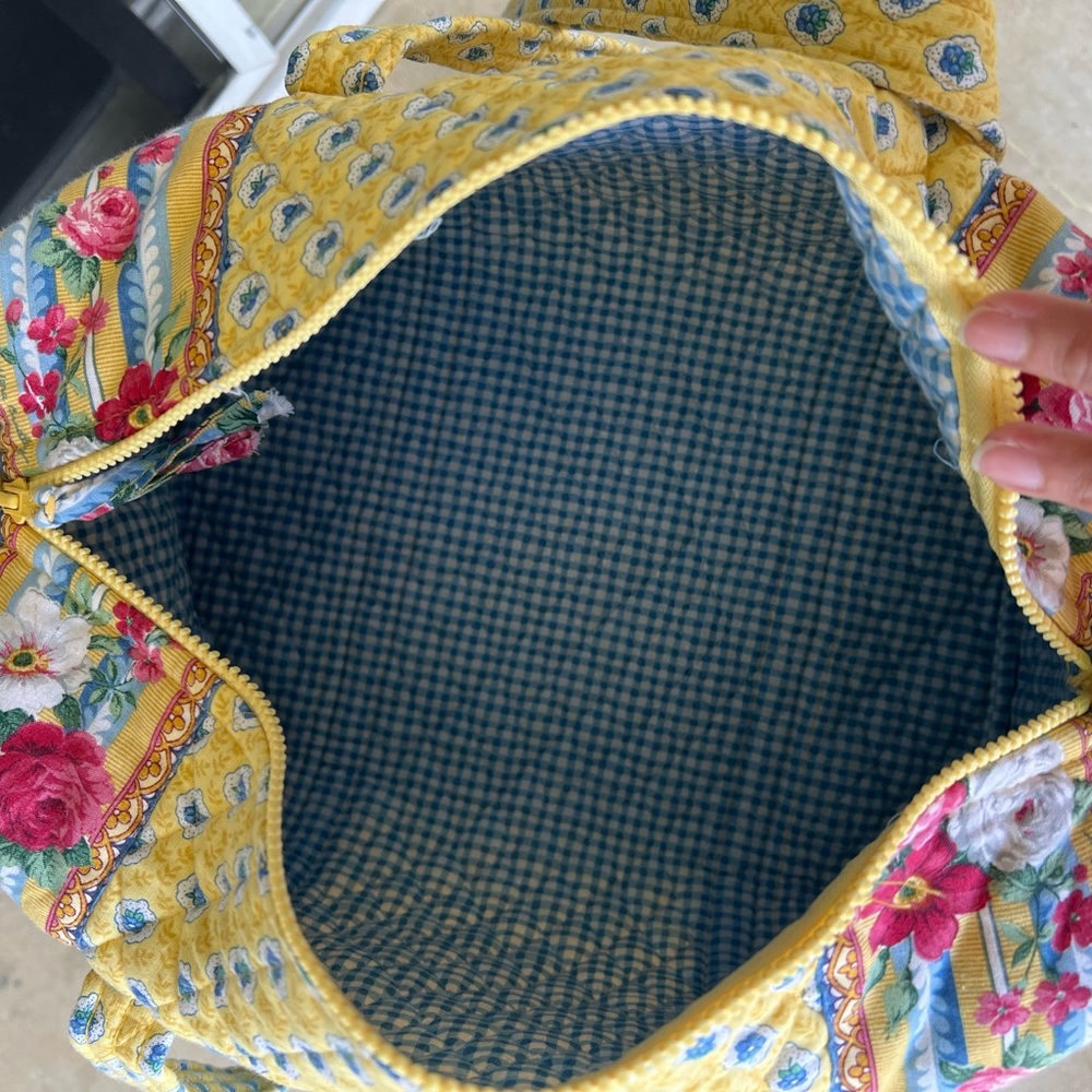 Vintage Vera Bradley Elizabeth Yellow Floral Duffle Bag - Picture 9 of 9